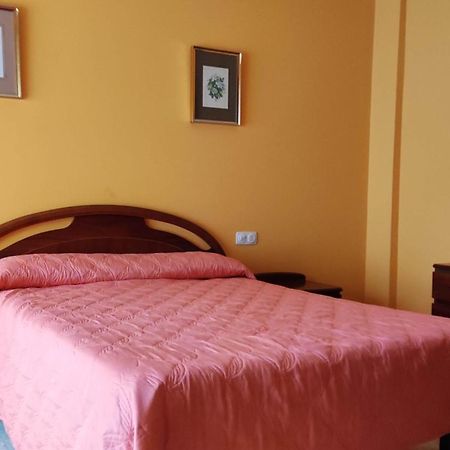 Amplio Piso En Pontedeume Apartment ภายนอก รูปภาพ