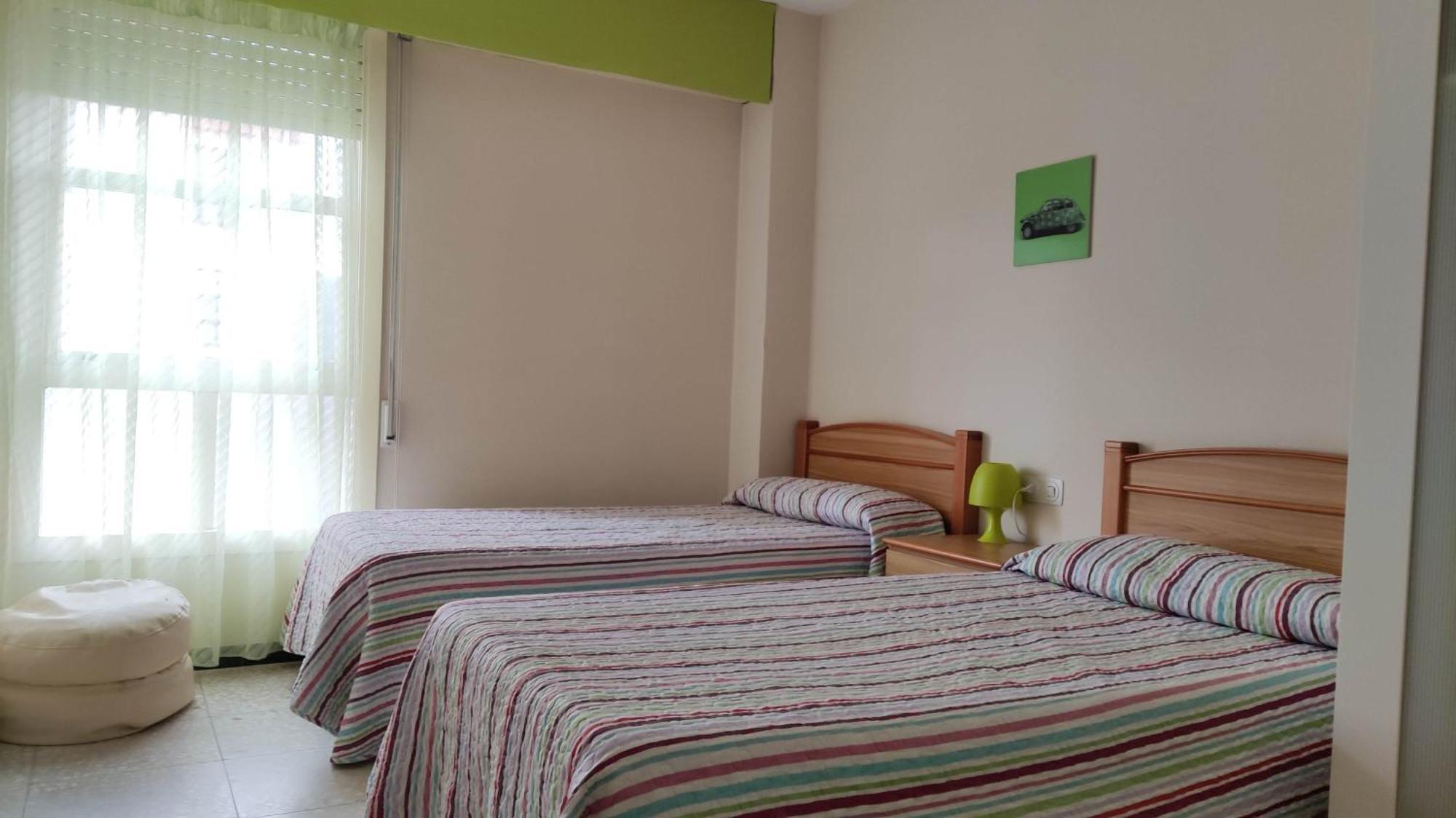 Amplio Piso En Pontedeume Apartment ภายนอก รูปภาพ